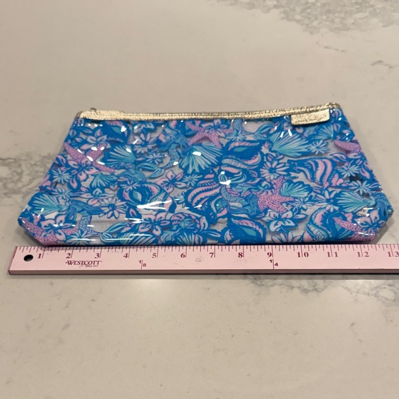 Floral Blue and Pink Plastic Clutch - Picture 4 of 9